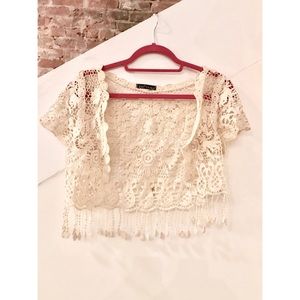 L’as Etoile Cream Crochet Shrug